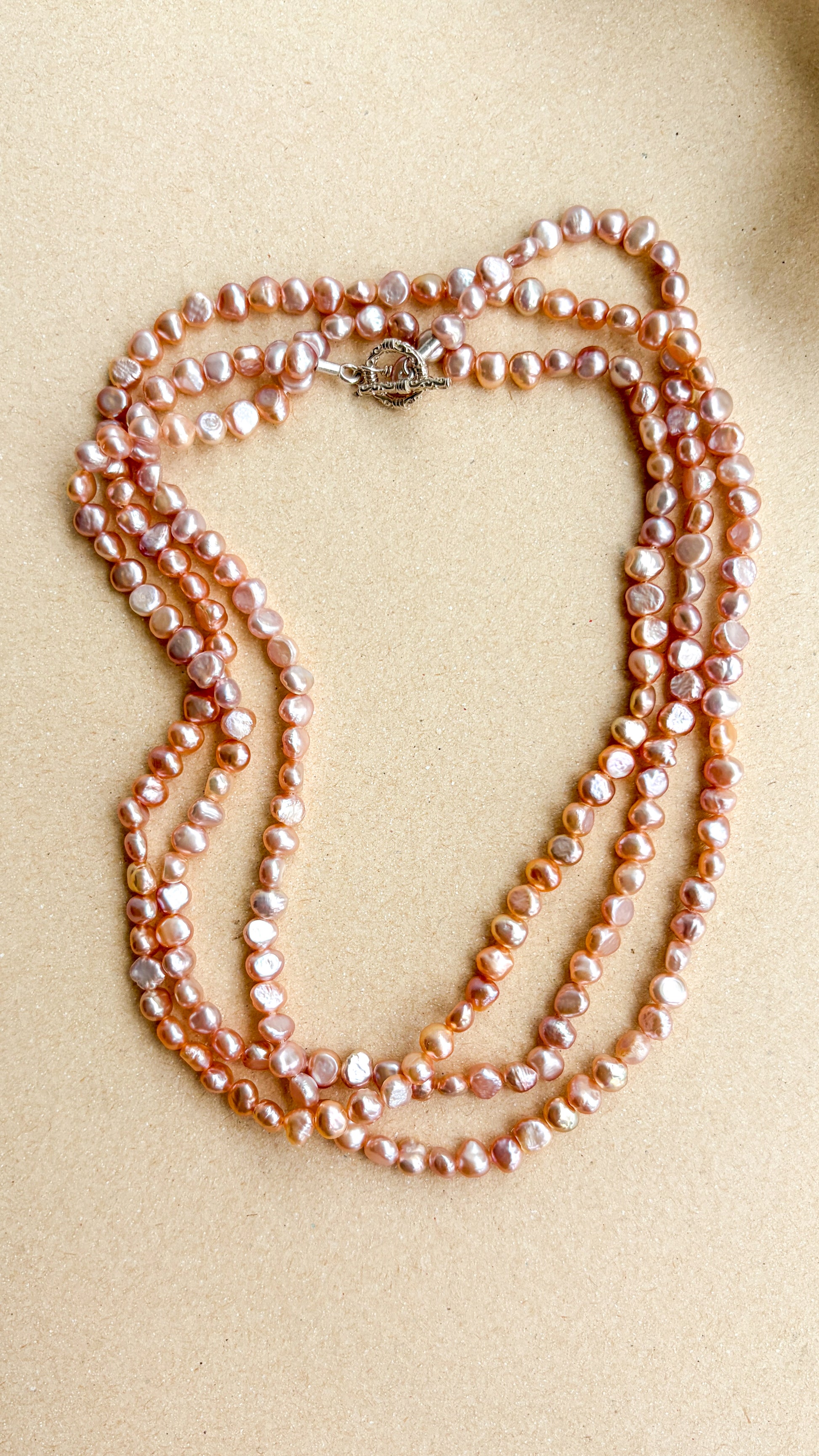 Colar Magia de Pérolas Rose | Linha Prata