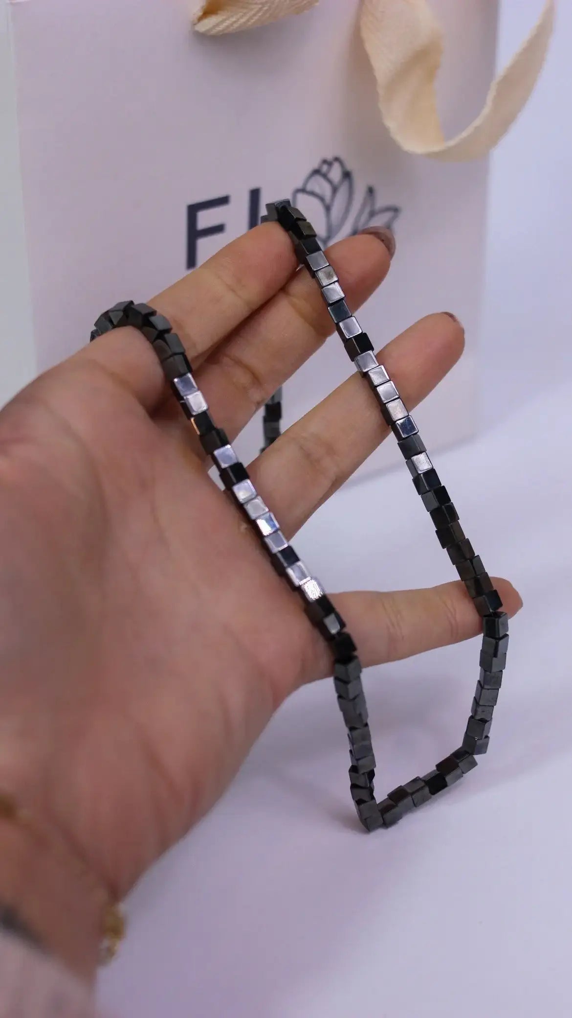 Colar de Hematitas