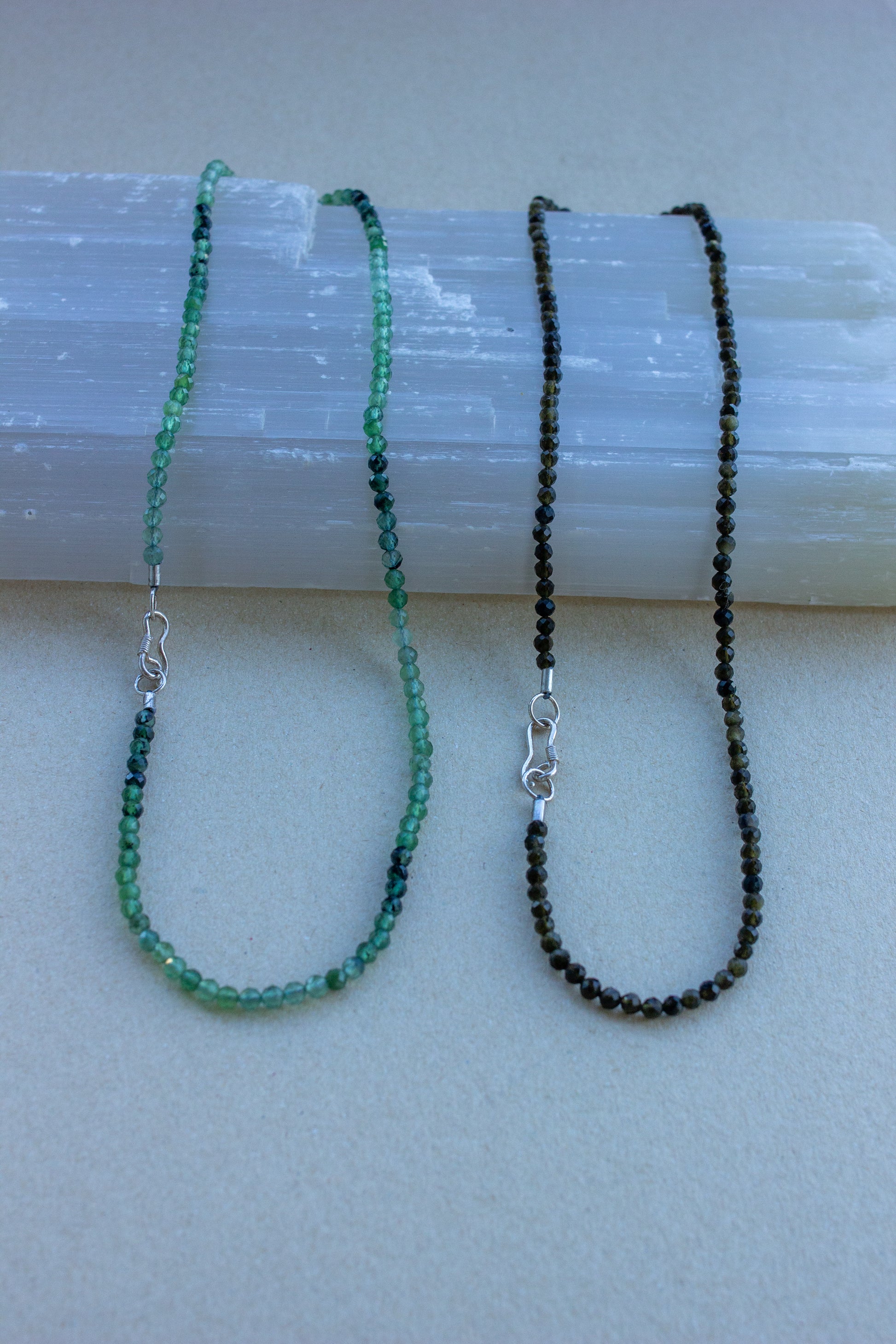 Colar em Obsidiana | Linha Prata