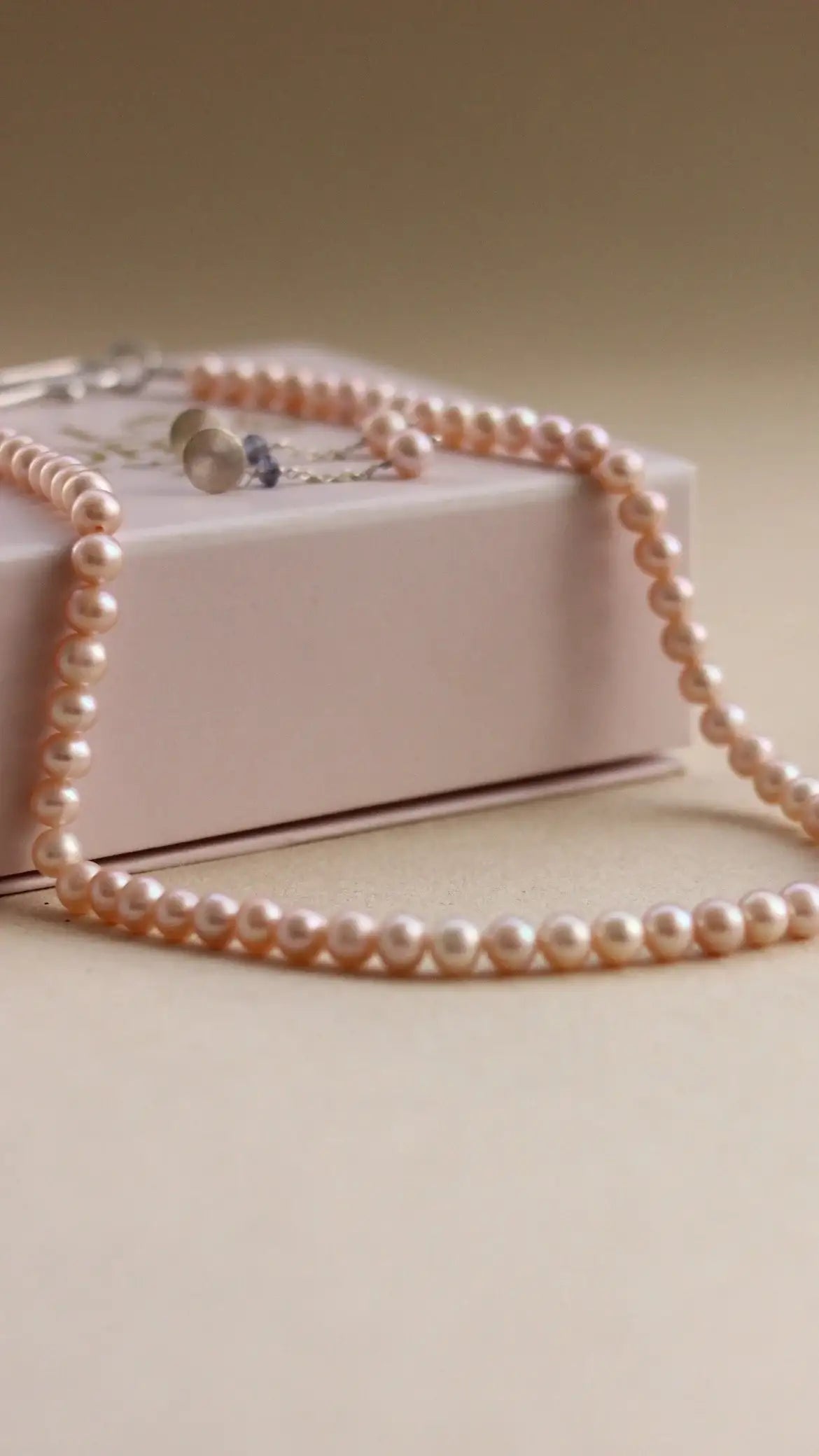 Colar Amélia Pérolas Rose | Linha Prata