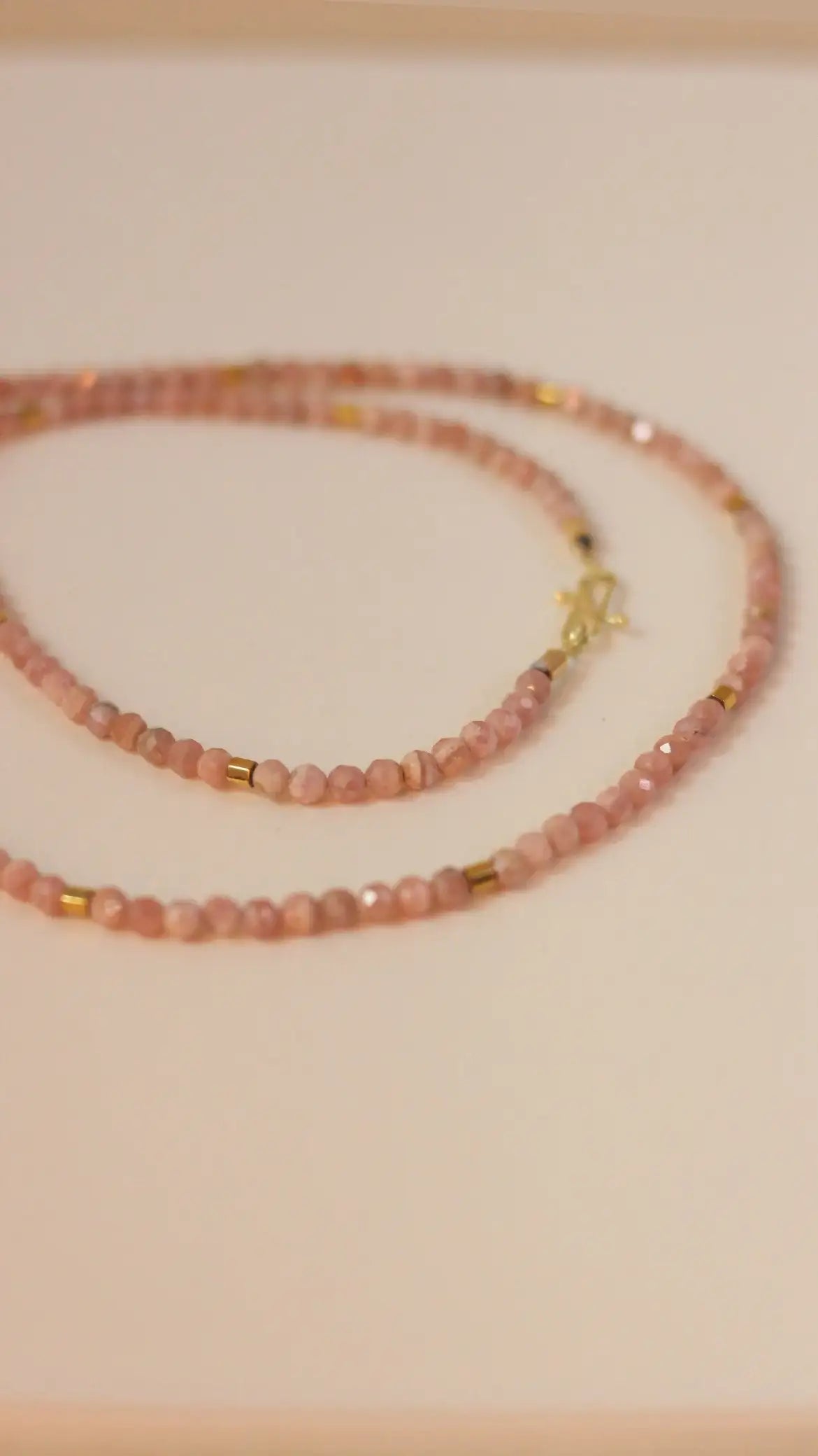 Colar Alinhamento | Rodocrositas | Ouro 18k