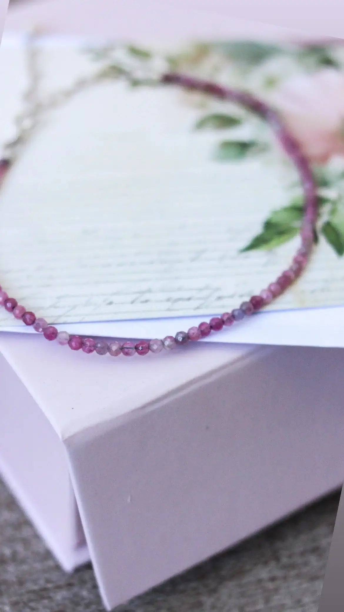 Pulseira charme em Turmalina Rosa