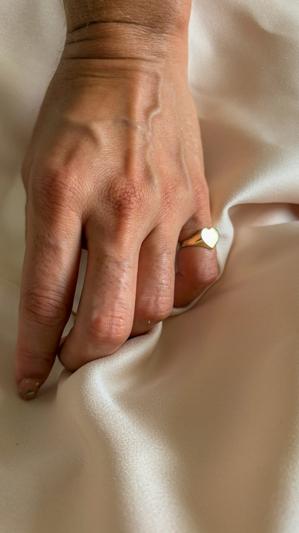 Anel Coração Dedinho | Ouro 18k