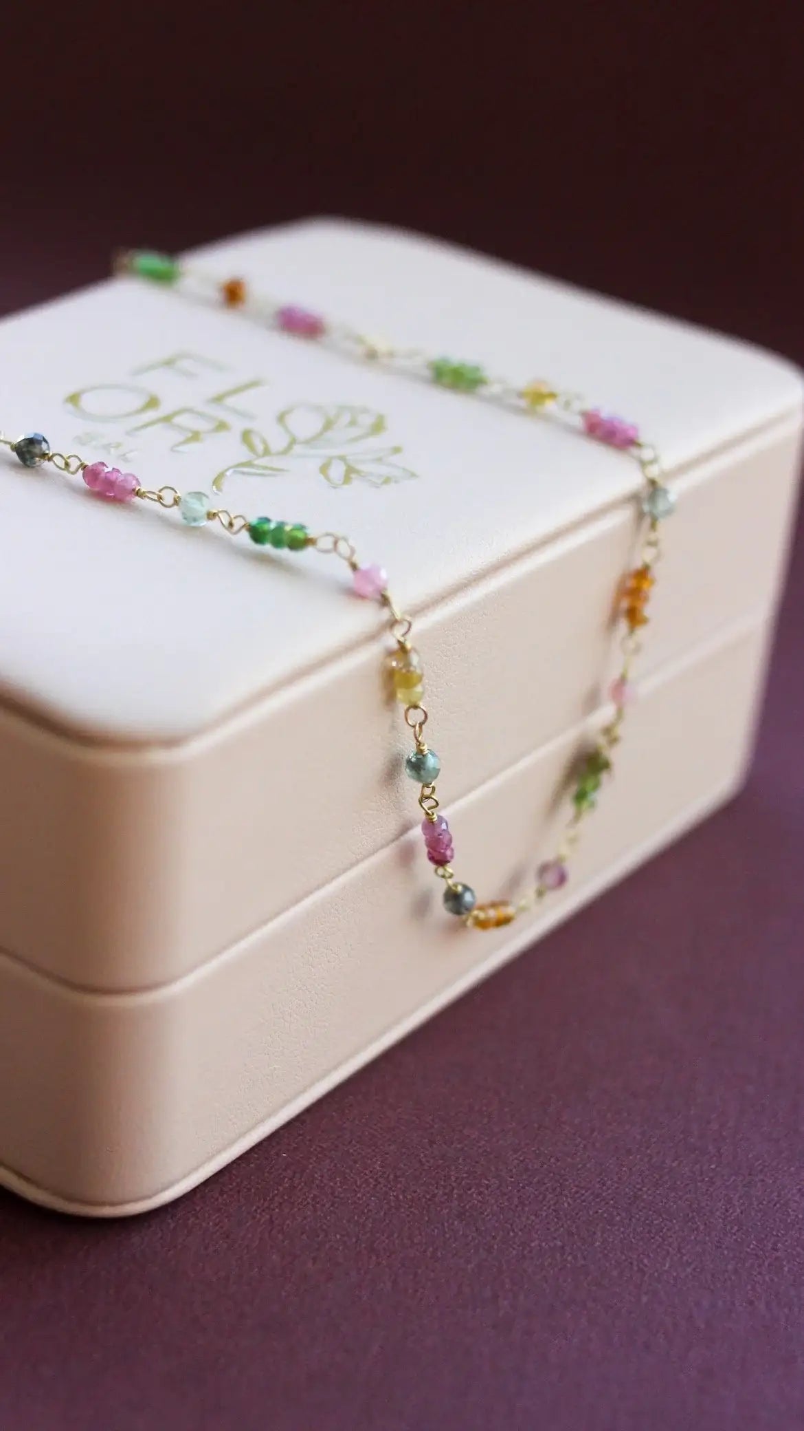 Colar Poesia em Ouro 18k