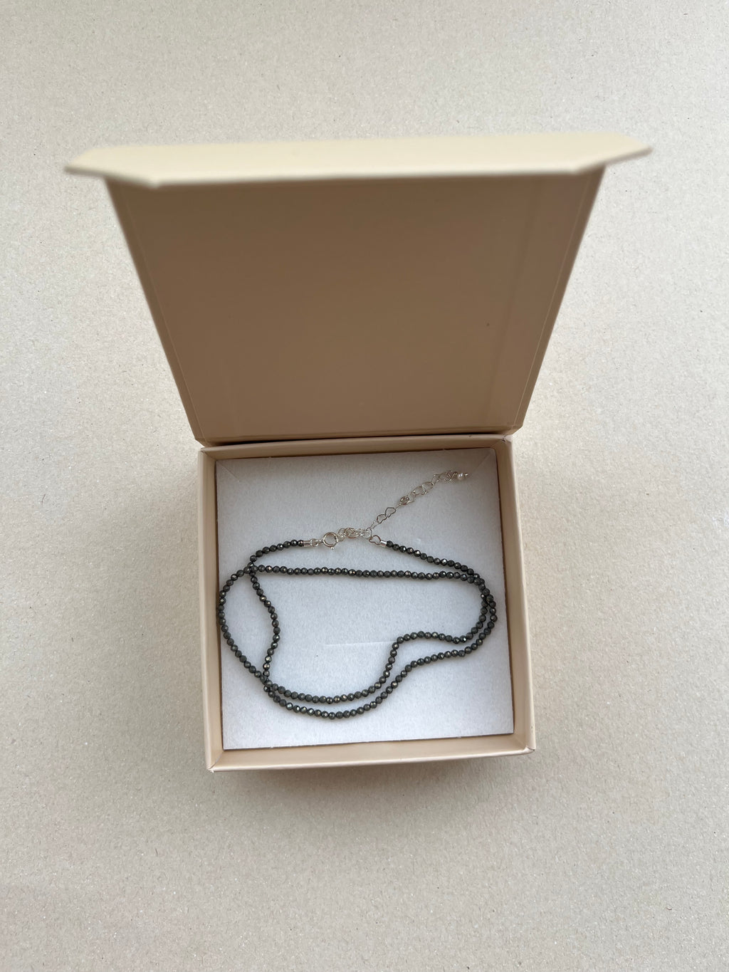 Colar Pirita | acabamento em Prata