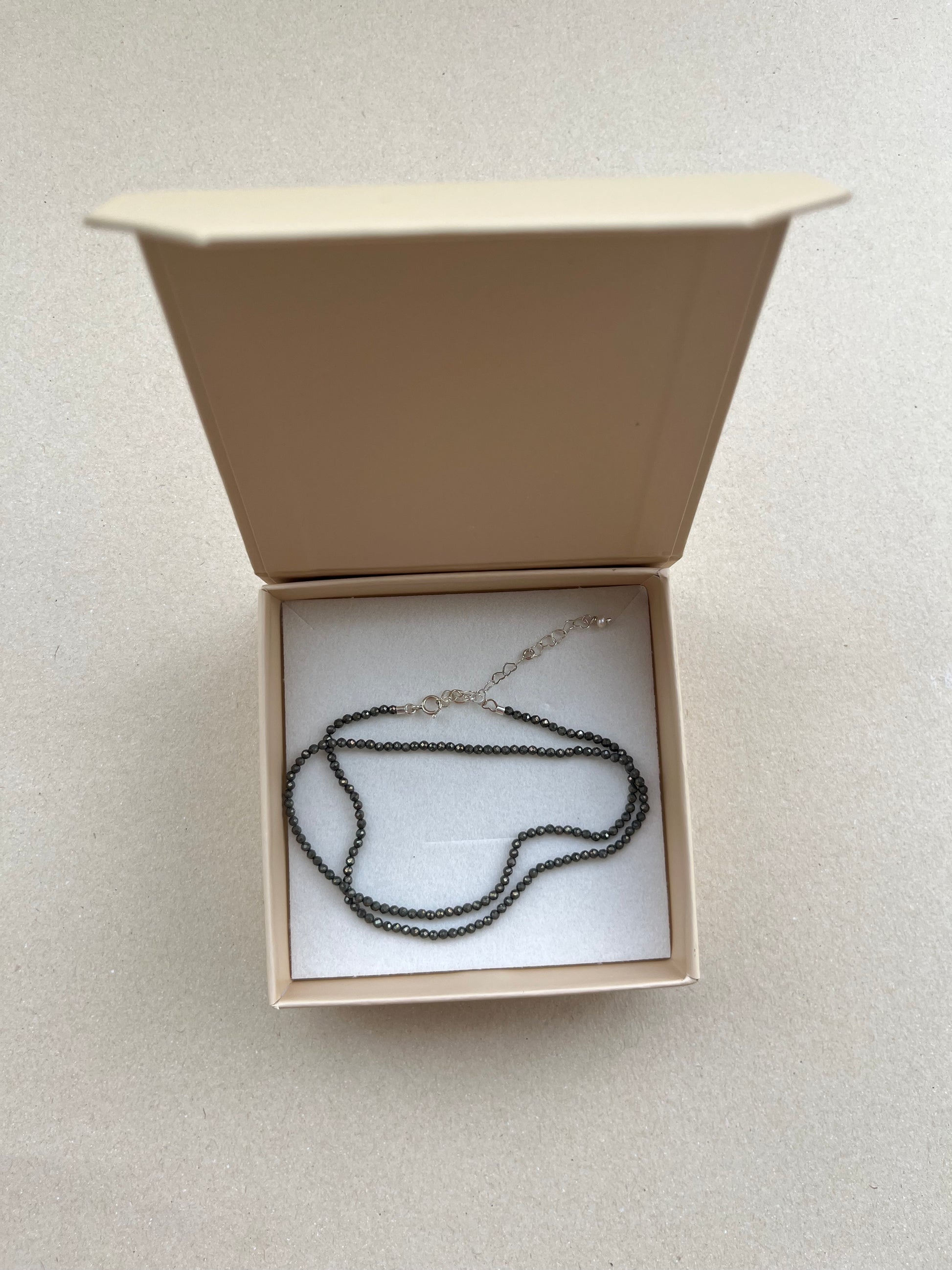 Colar Pirita | acabamento em Prata