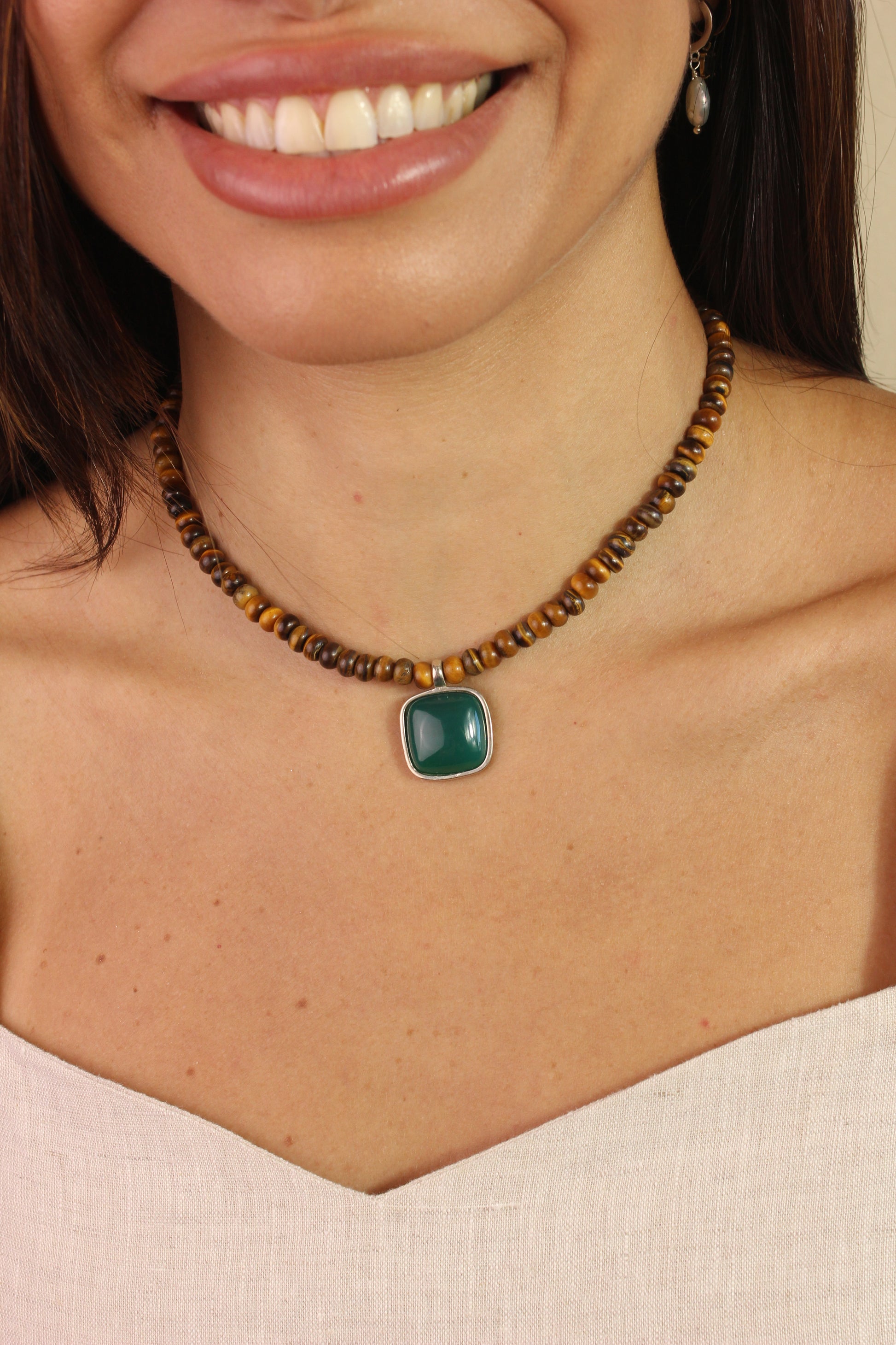 Colar Onix verde e Olho de Tigre