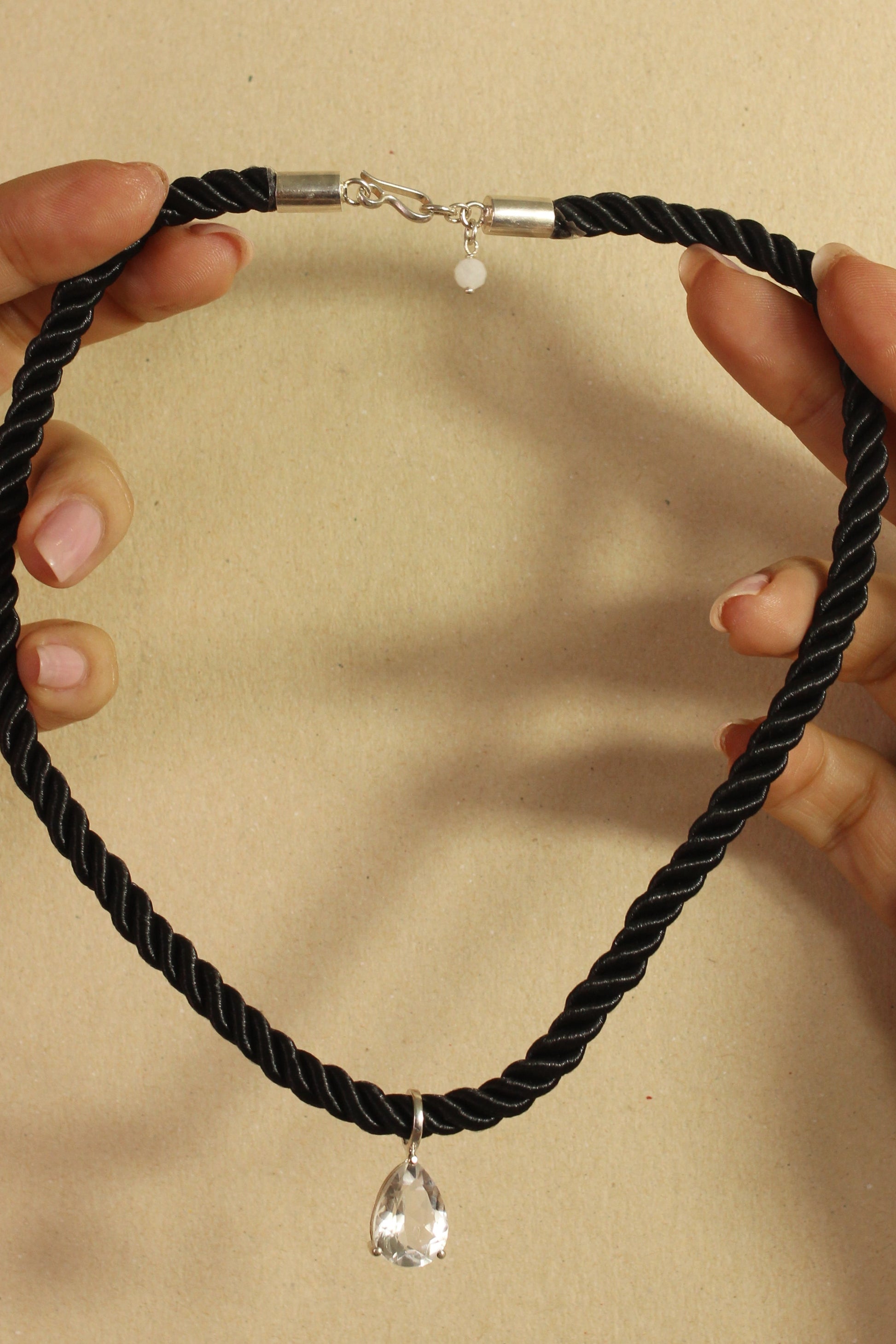 Colar Quartzo Transparente | linha Prata