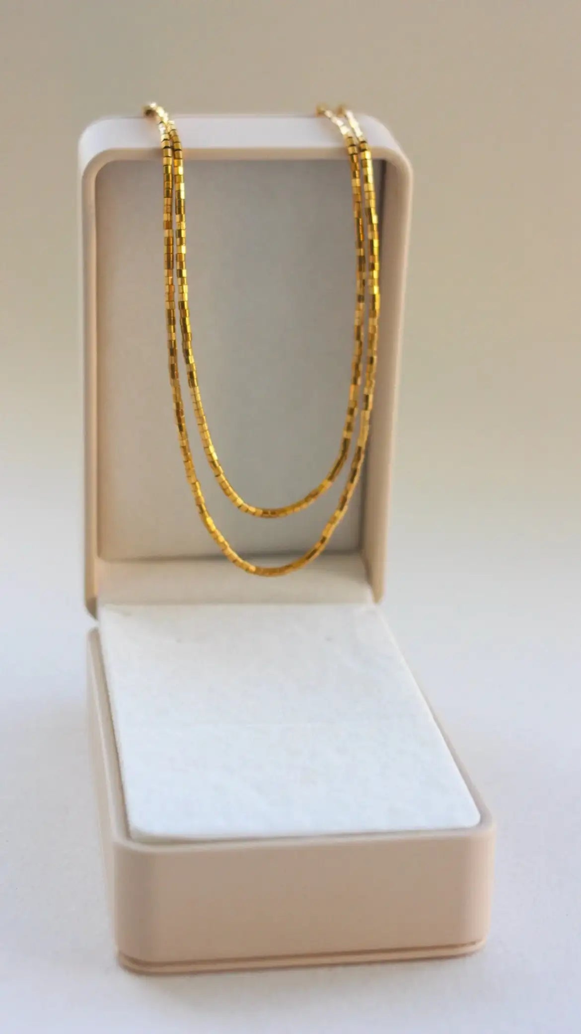 Colar Raio de Sol em Hematitas | linha ouro 18k