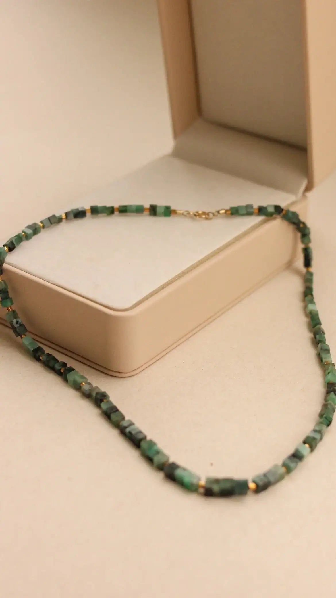 Colar Seiva | Esmeraldas | Ouro 18k