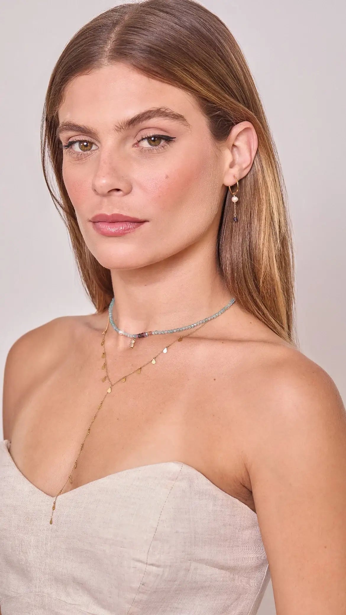 Argola Fluidez | Iolita & Pérolas  | Ouro 18k