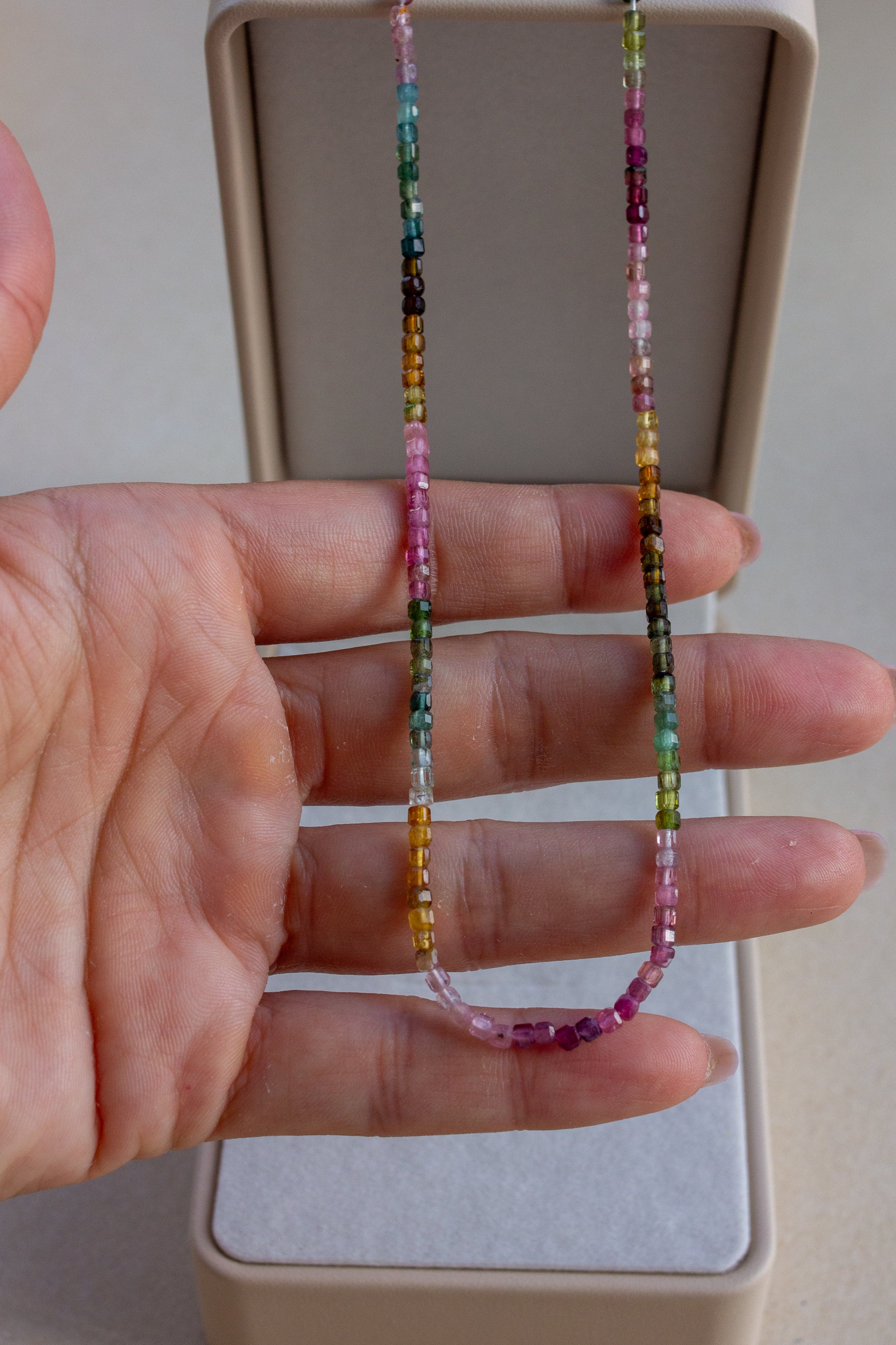 Colar em Turmalina lapidação Cubo | ouro 18k