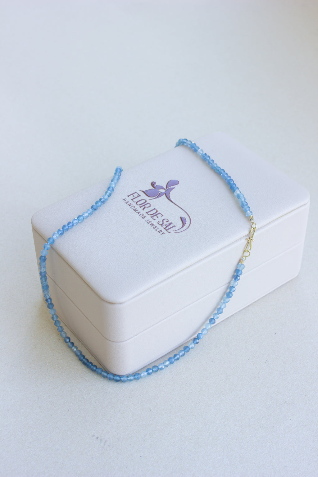 Colar Água Marinha | Fecho infinito | Ouro 18k