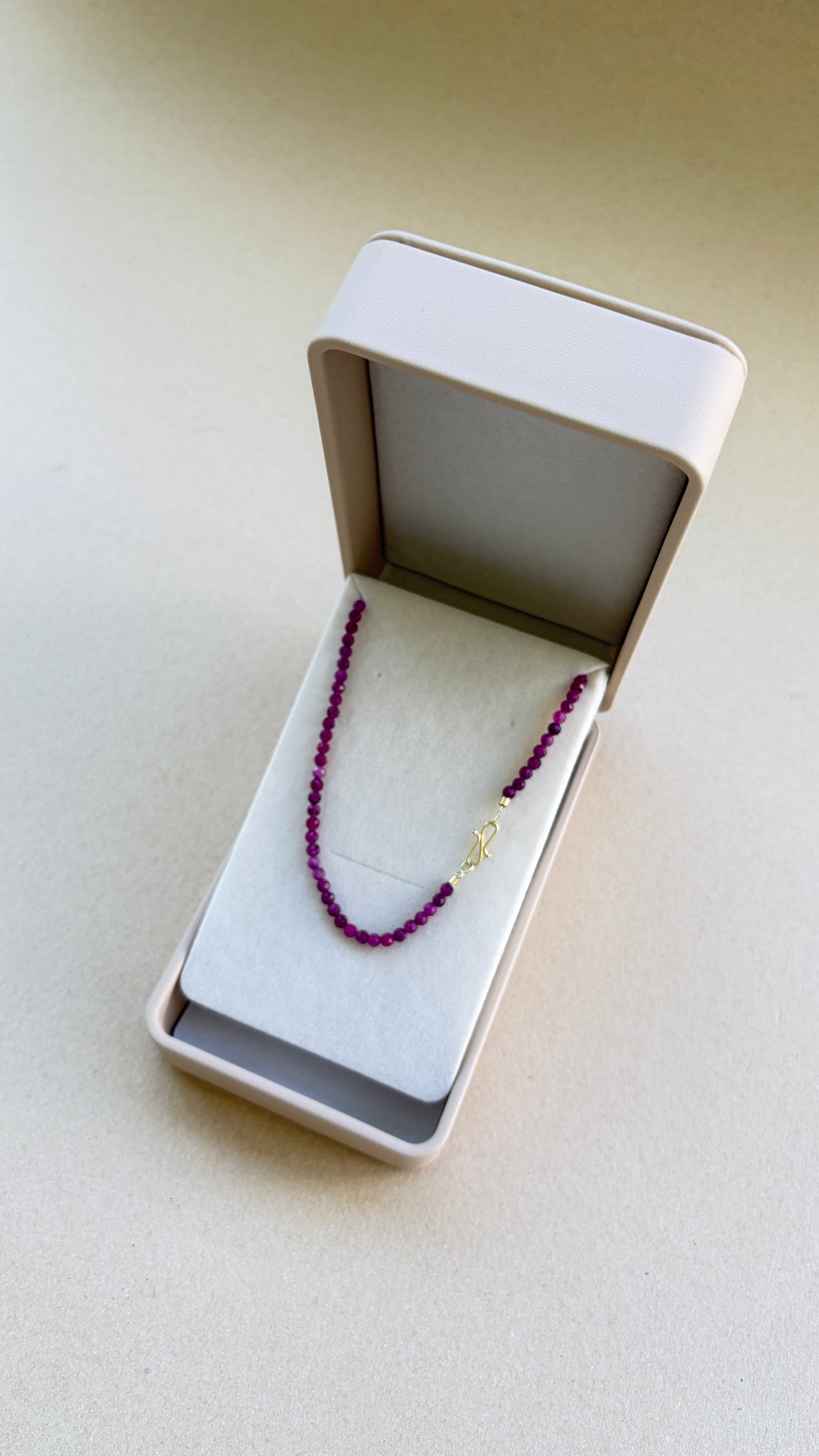 Colar Rubis | Fecho Infinito|Ouro 18k