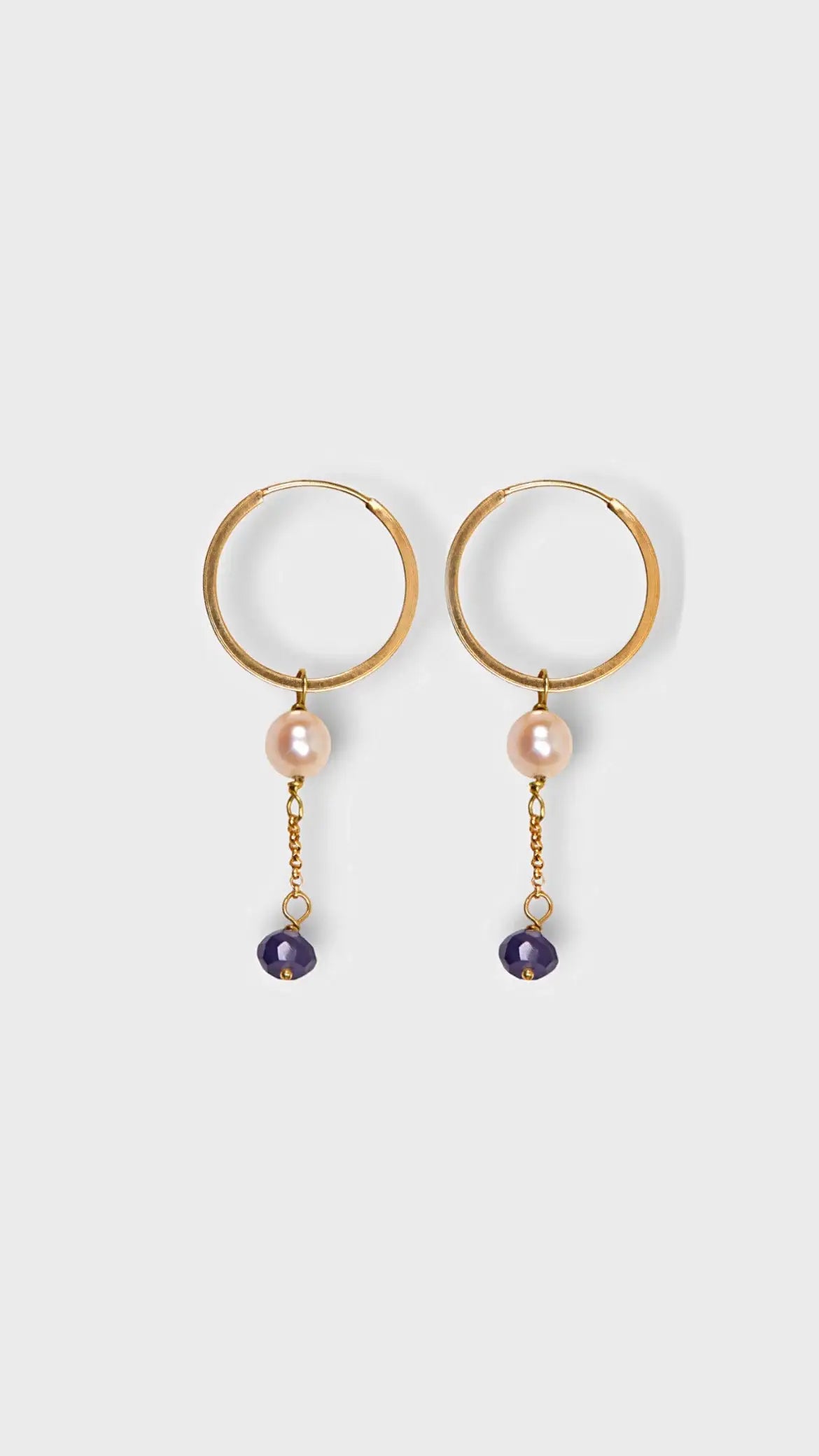 Argola Fluidez | Iolita & Pérolas  | Ouro 18k