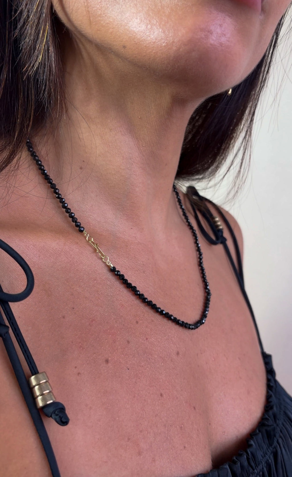 Colar Espinélio Negro | Ouro 18k