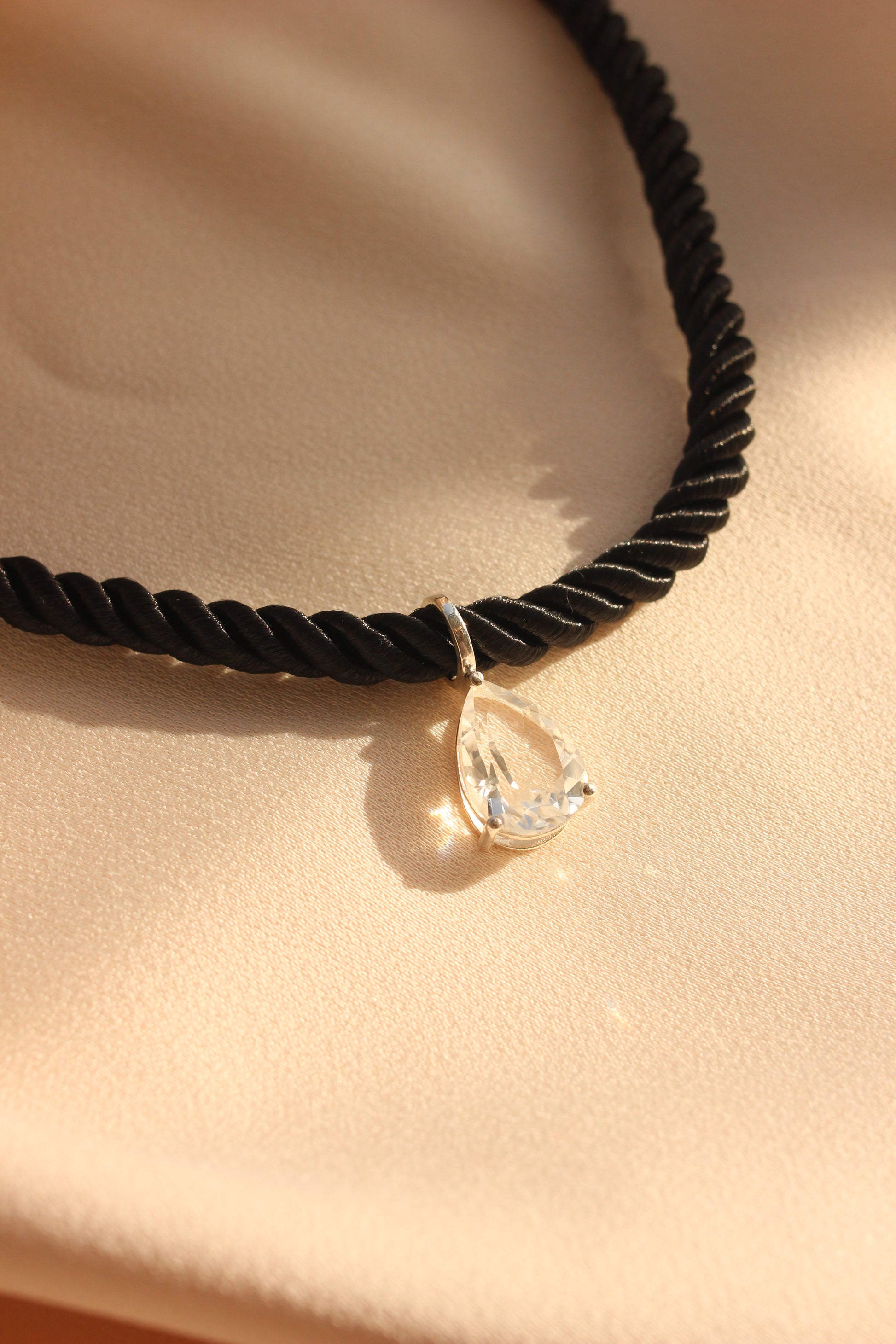 Colar Quartzo Transparente | linha Prata