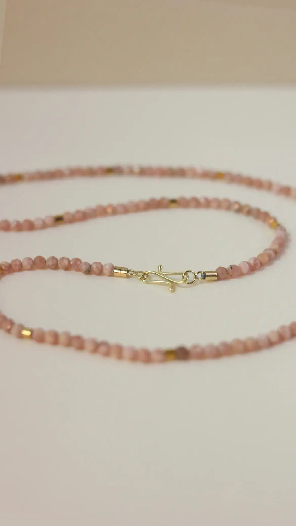Colar Alinhamento | Rodocrositas | Ouro 18k