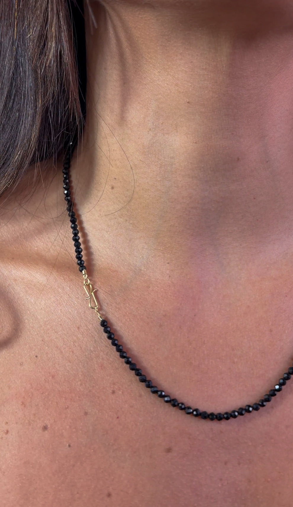 Colar Espinélio Negro | Ouro 18k
