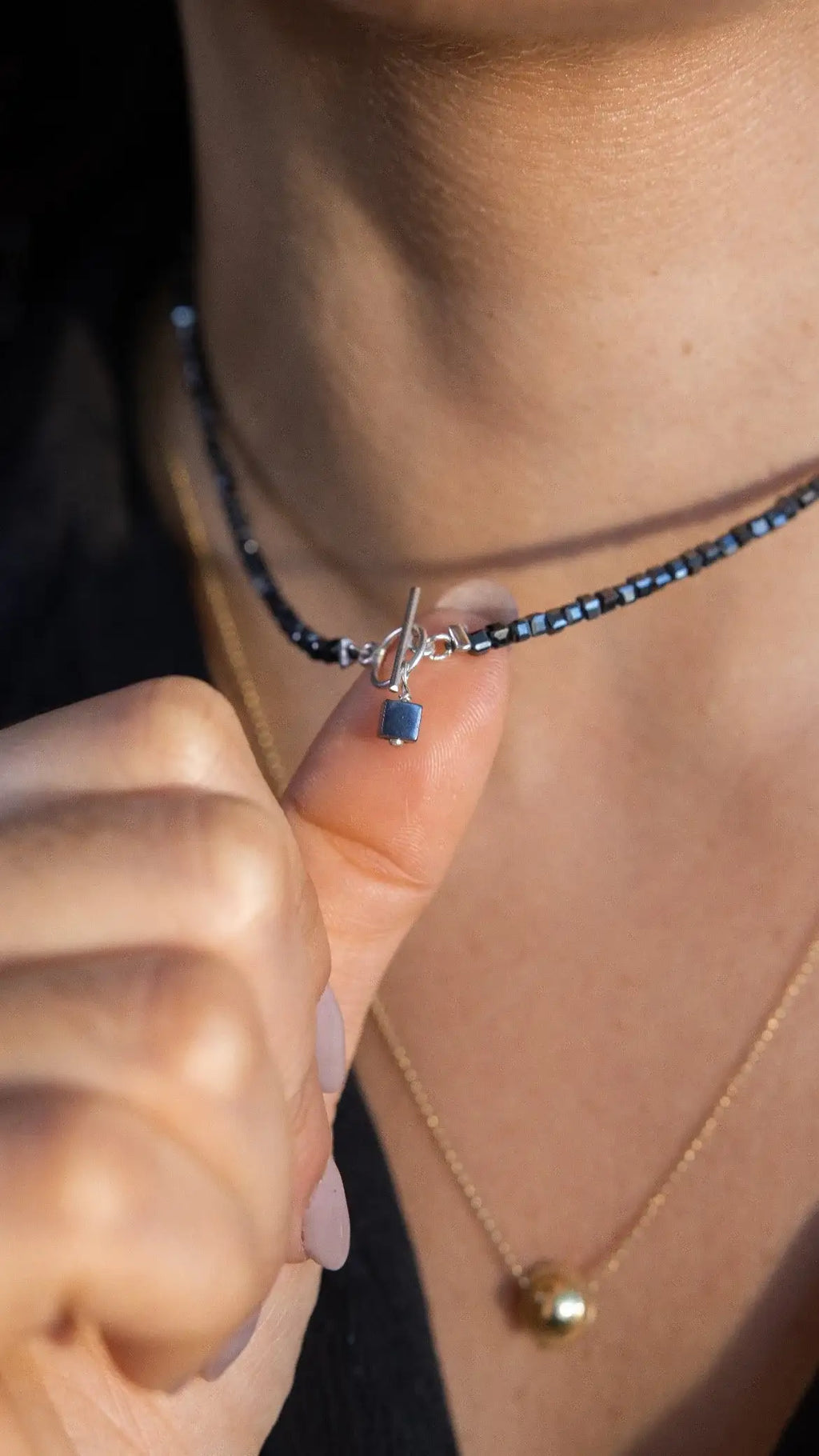 Colar Luz do Luar | Hematitas | linha Prata 950