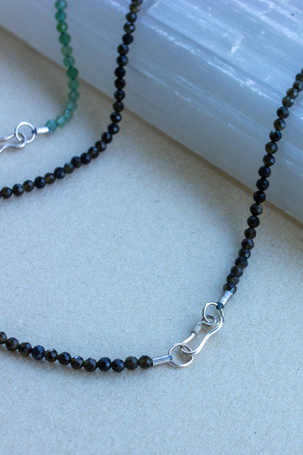 Colar em Obsidiana | Linha Prata