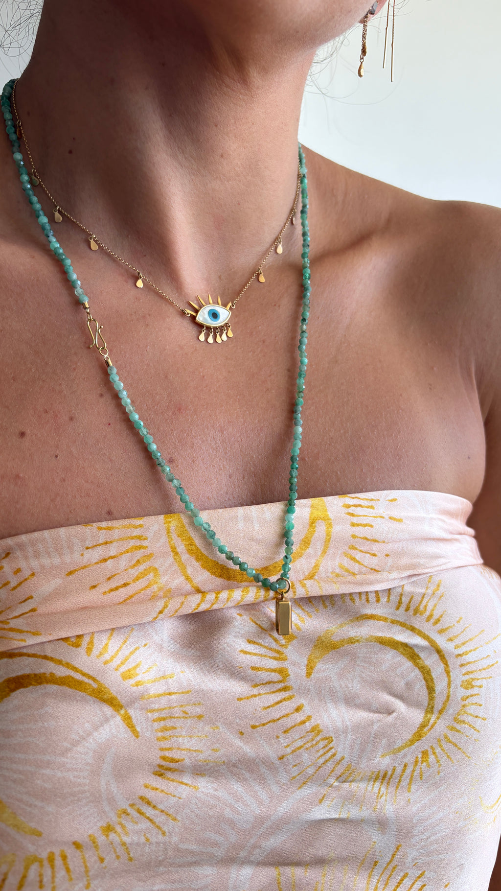 Colar em Esmeraldas Facetadas | Ouro 18k