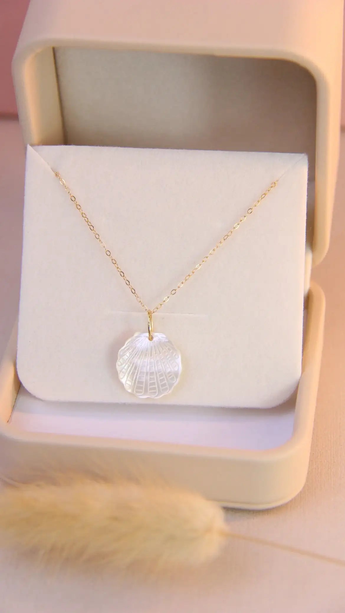 Pingente Shell | ouro 18k