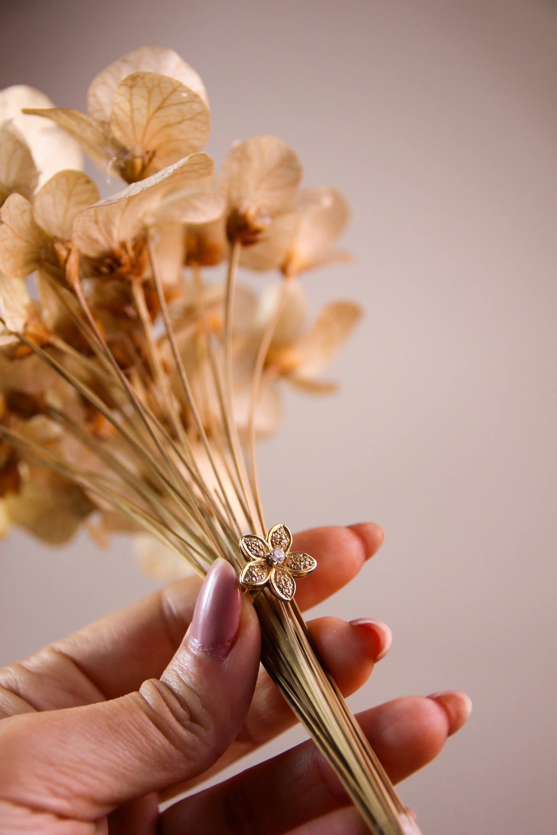 Anel Orquídea | Ouro 18k
